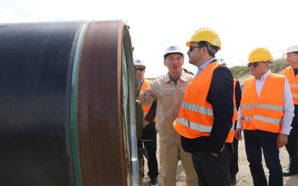 President Christodoulides Visits LNG Terminal As Work Restarts